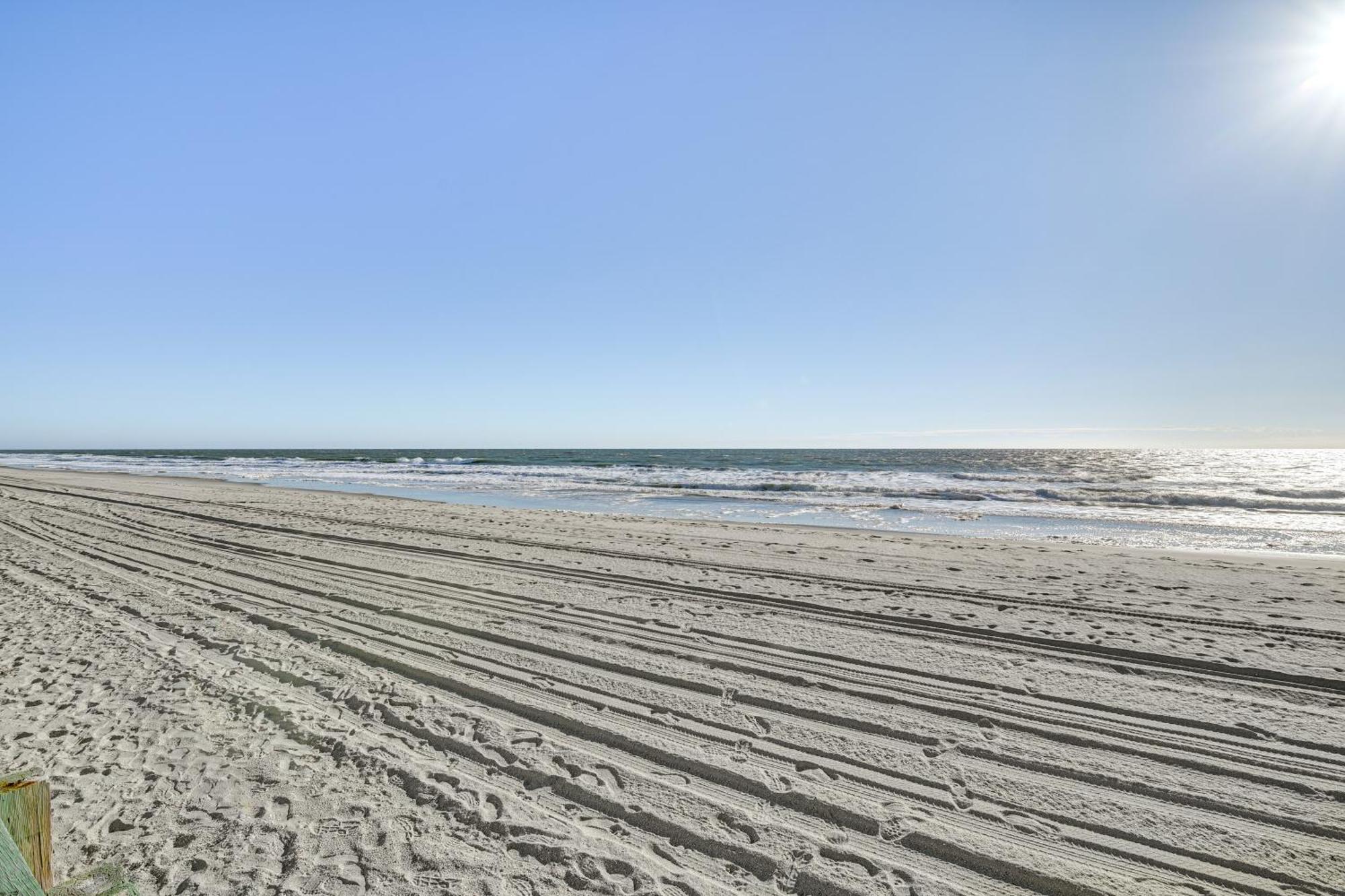 Cozy Beachfront Condo With Wifi, Views And Pool Access Myrtle Beach Exterior foto